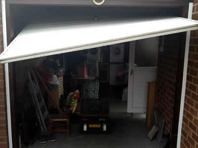 cheap garage door repairs chorley